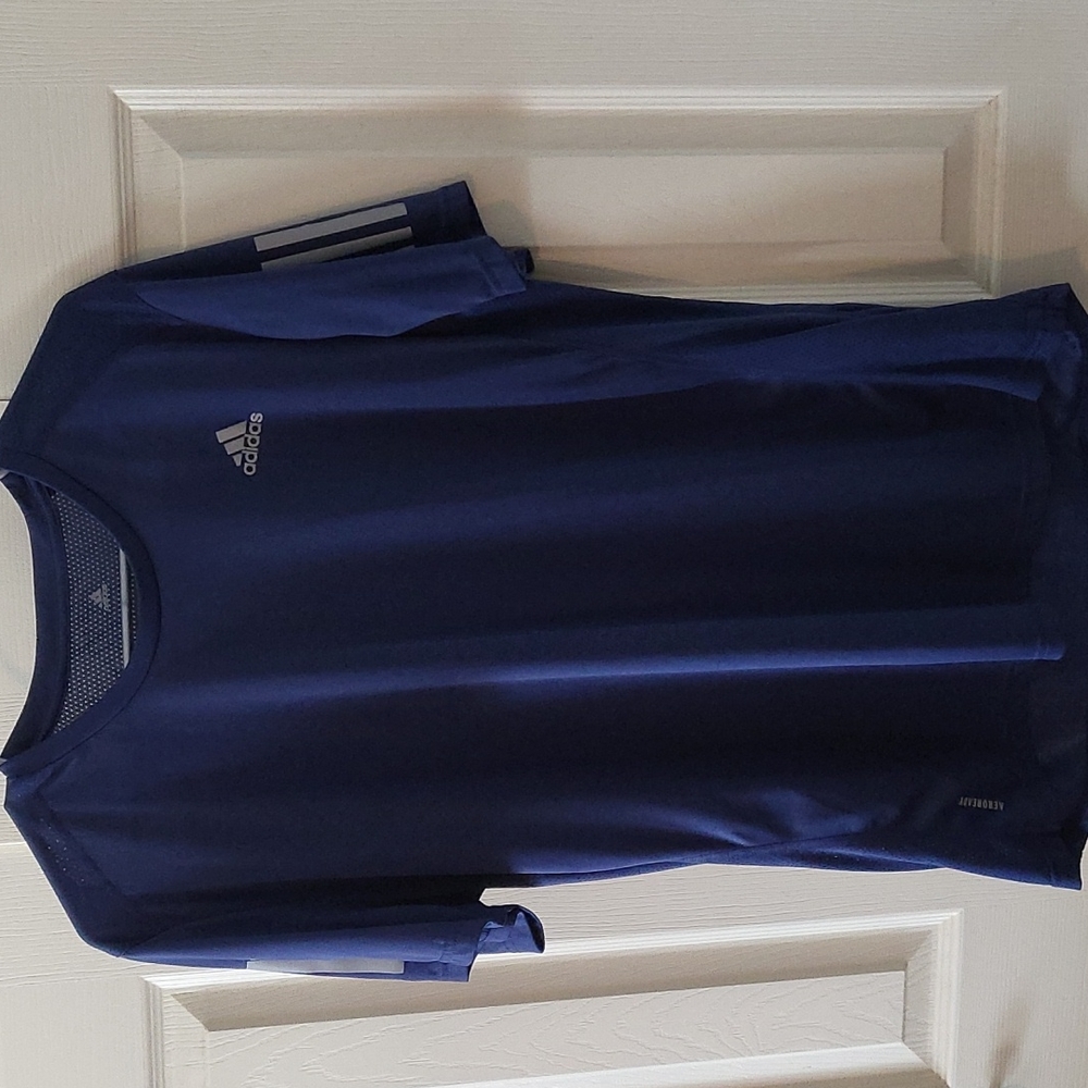 Adidas T-Shirt